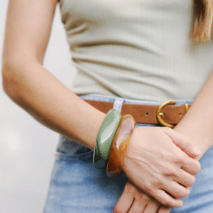 THE RESIN BANGLE